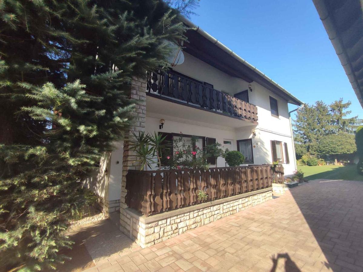 Holiday Home In Balatonboglar 45807 外观 照片
